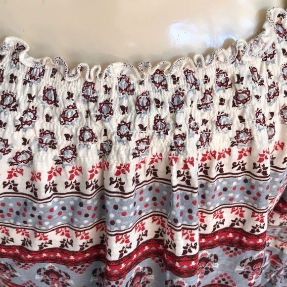Lucky Brand boho style gray/brown/red print top XS - Picture 6 of 8
